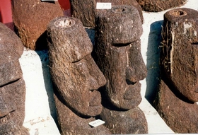 nz002headsculpture.jpg